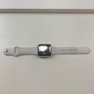 SERIES 3 APPLE WATCH